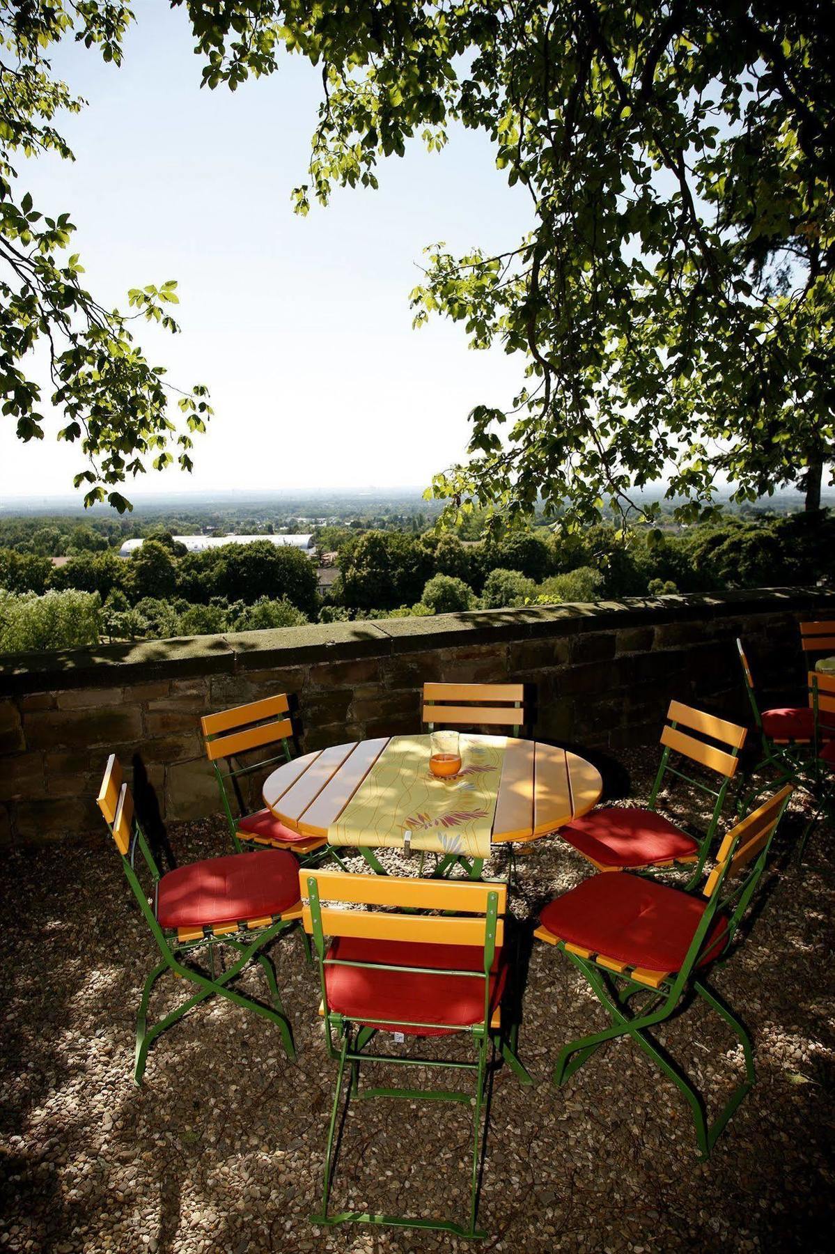 Kardinal Schulte Haus Hotel Bergisch Gladbach Bagian luar foto