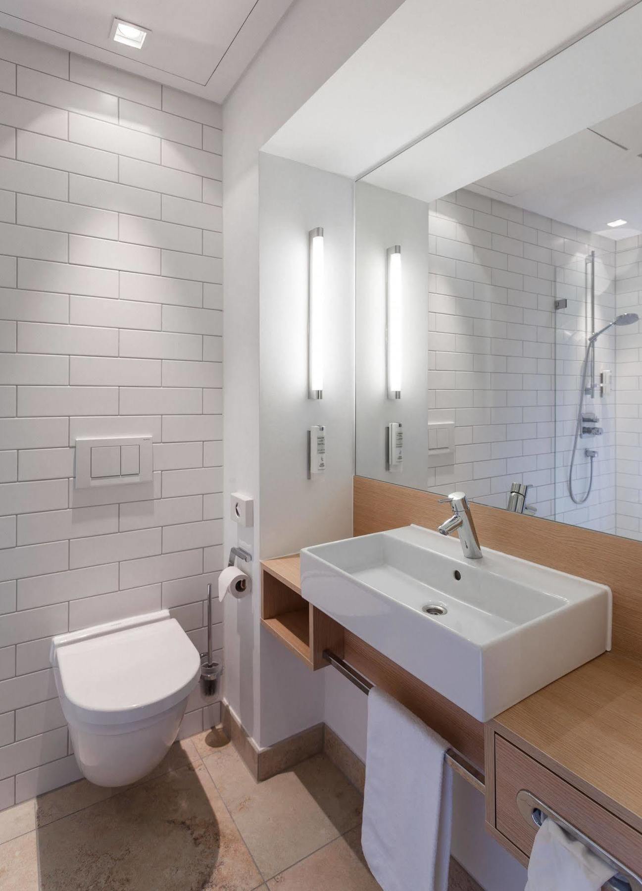 Kardinal Schulte Haus Hotel Bergisch Gladbach Bagian luar foto