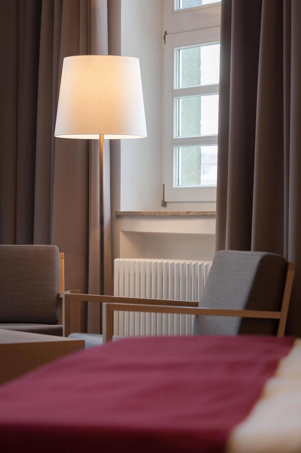 Kardinal Schulte Haus Hotel Bergisch Gladbach Bagian luar foto